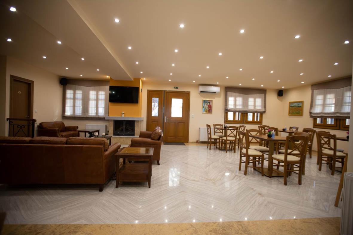 Rentína Rentinia Inn מראה חיצוני תמונה