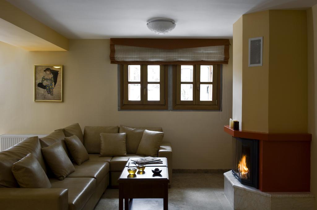 Rentína Rentinia Inn מראה חיצוני תמונה